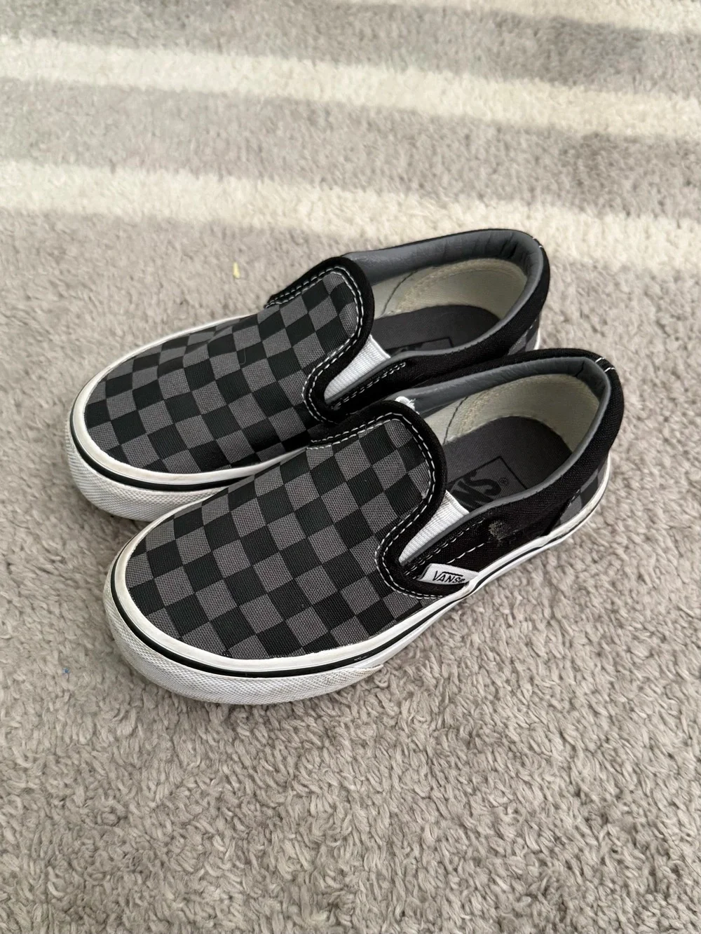 Vans Kids Slip-On Checkerboard in Black and Gray